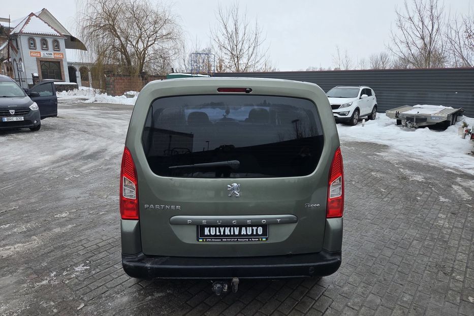 Продам Peugeot Partner пасс. 2009 года в Львове