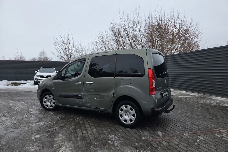 Продам Peugeot Partner пасс. 2009 года в Львове