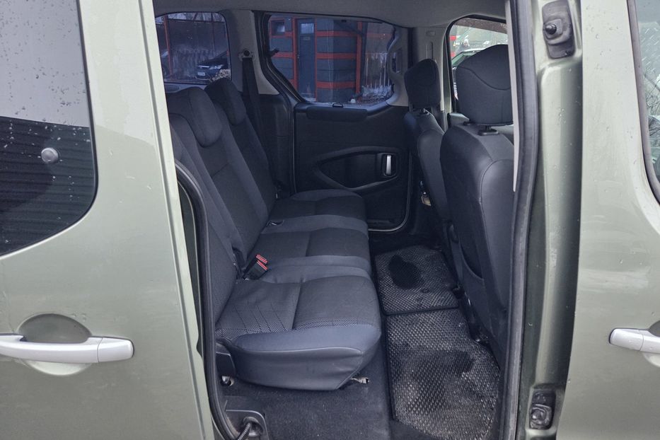 Продам Peugeot Partner пасс. 2009 года в Львове