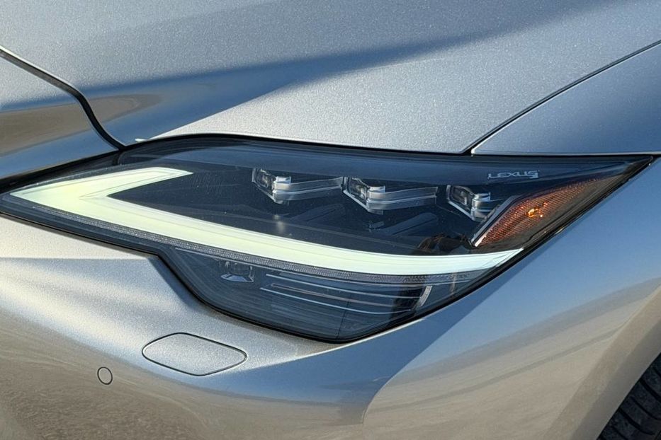 Продам Lexus LS 600 2020 года в Днепре