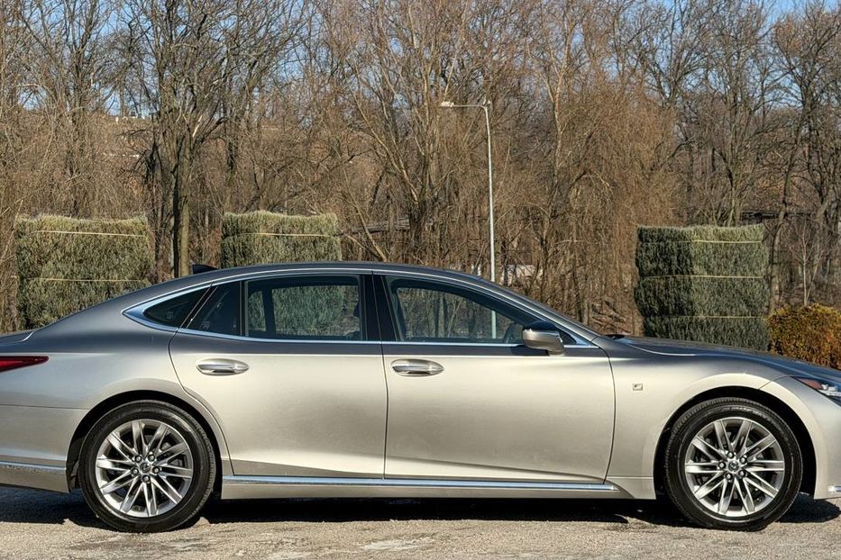 Продам Lexus LS 600 2020 года в Днепре