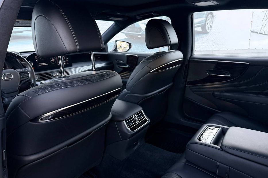 Продам Lexus LS 600 2020 года в Днепре
