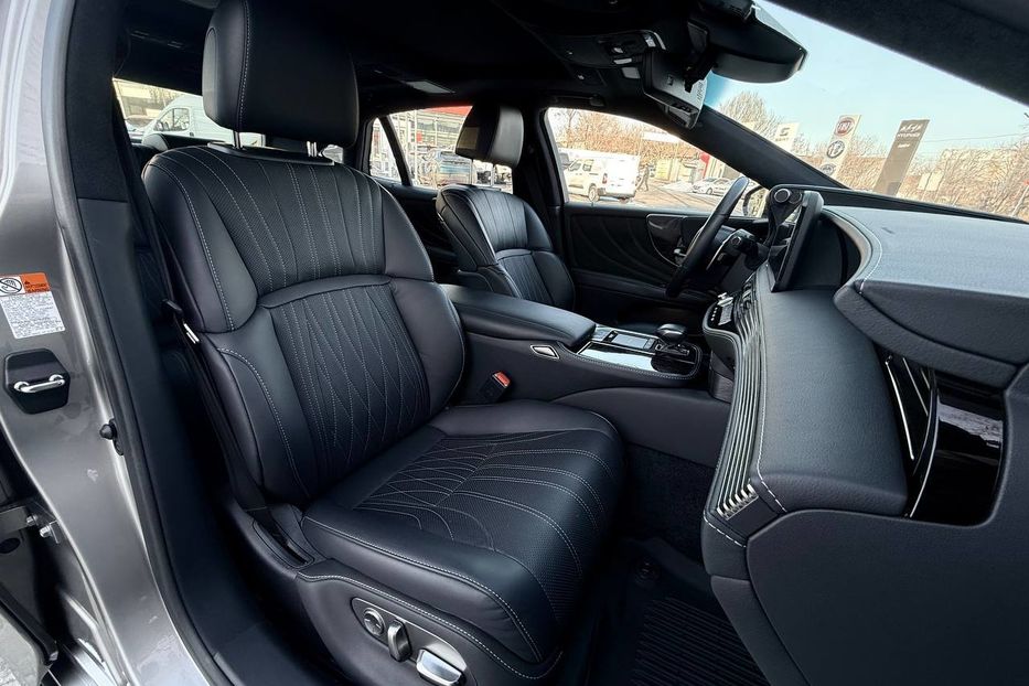 Продам Lexus LS 600 2020 года в Днепре