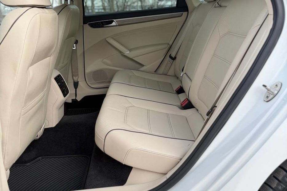 Продам Volkswagen Passat B7 2015 года в Днепре