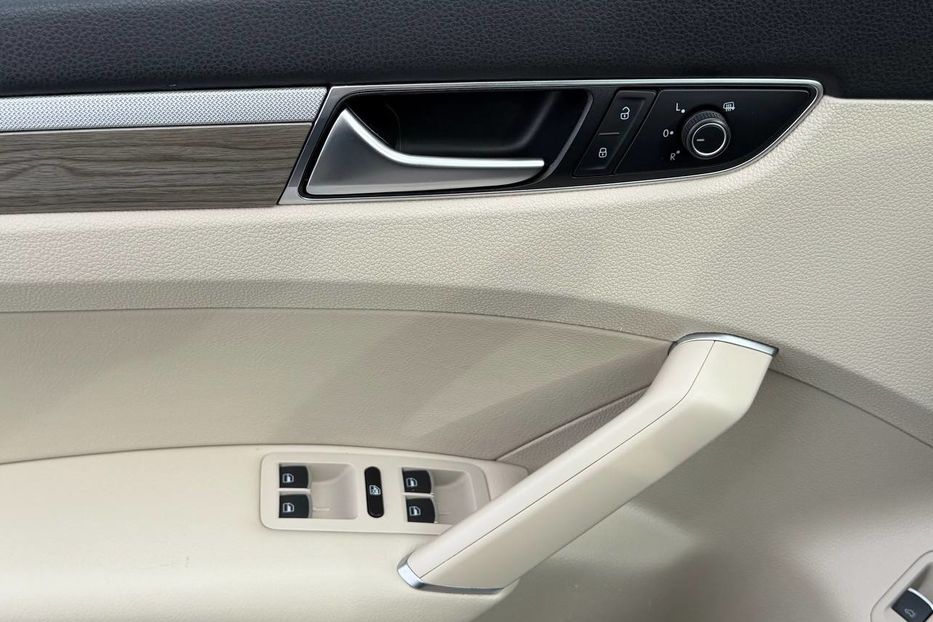 Продам Volkswagen Passat B7 2015 года в Днепре