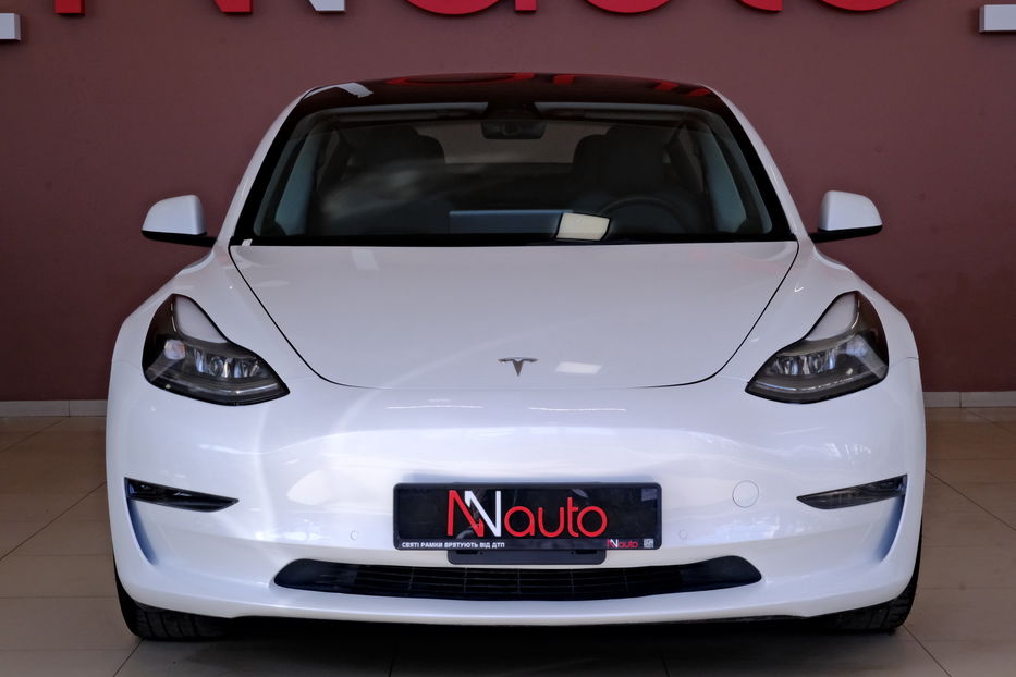 Продам Tesla Model 3 2022 года в Одессе