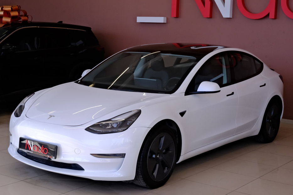 Продам Tesla Model 3 2022 года в Одессе