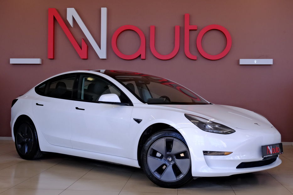 Продам Tesla Model 3 2022 года в Одессе