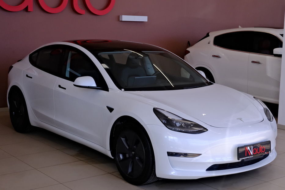 Продам Tesla Model 3 2022 года в Одессе