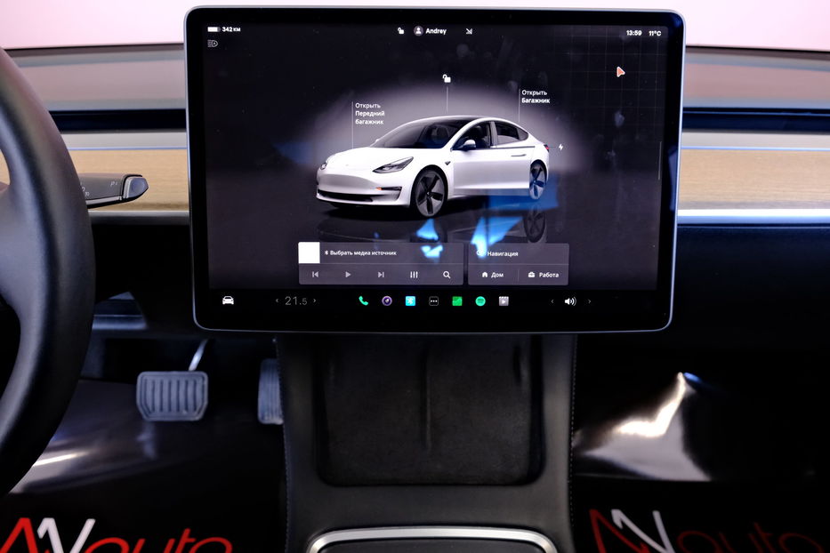 Продам Tesla Model 3 2022 года в Одессе