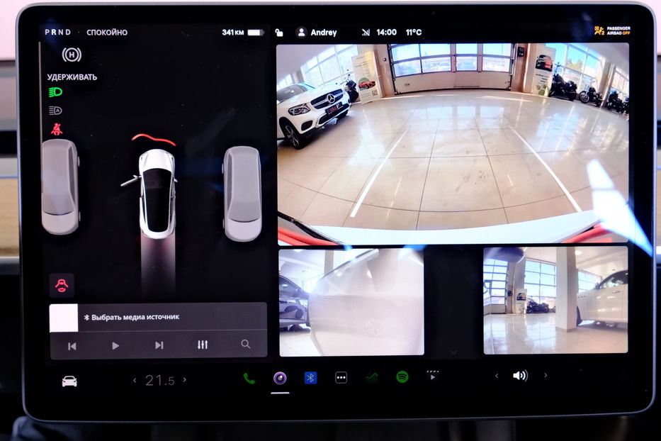 Продам Tesla Model 3 2022 года в Одессе