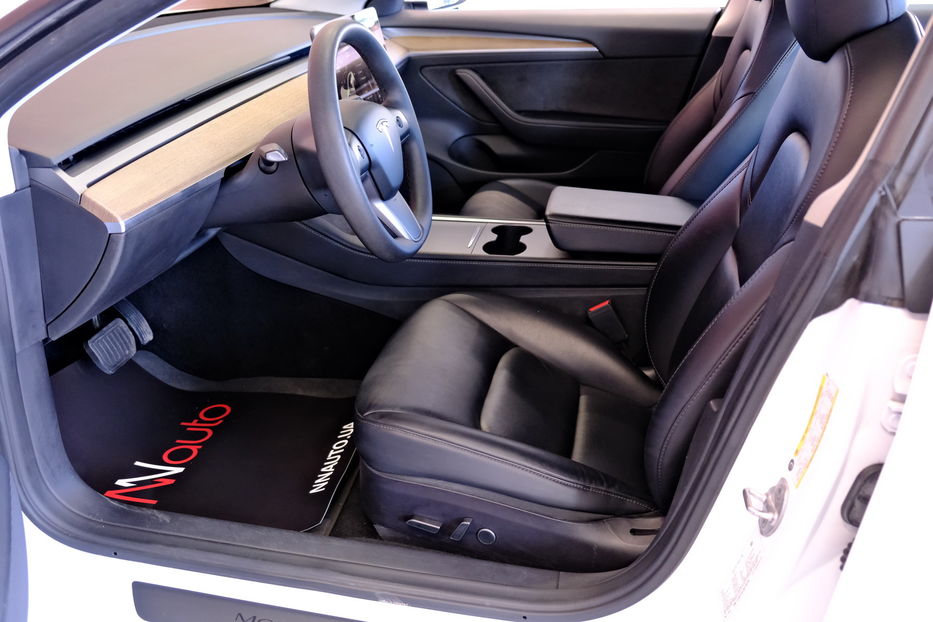 Продам Tesla Model 3 2022 года в Одессе