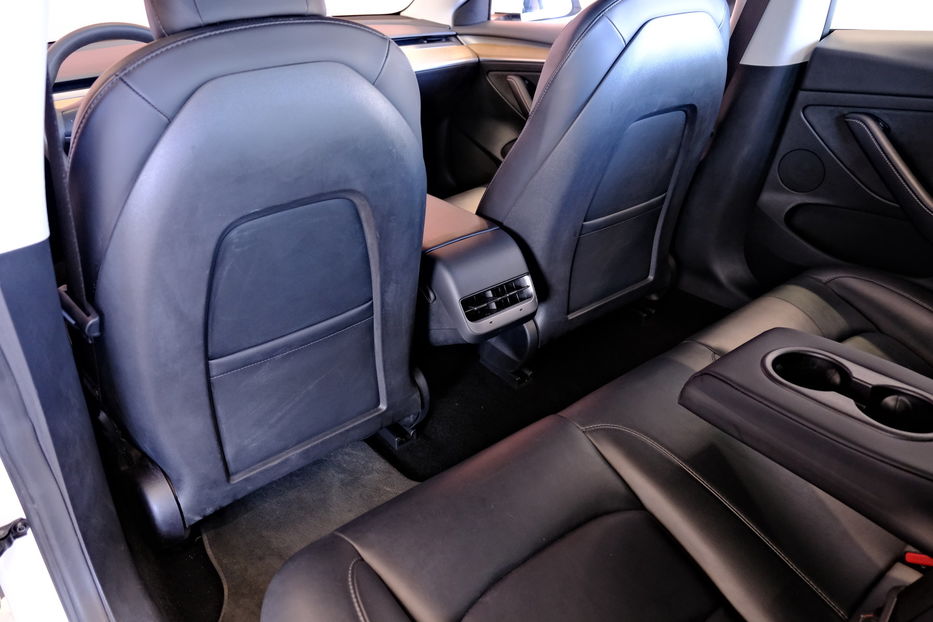 Продам Tesla Model 3 2022 года в Одессе