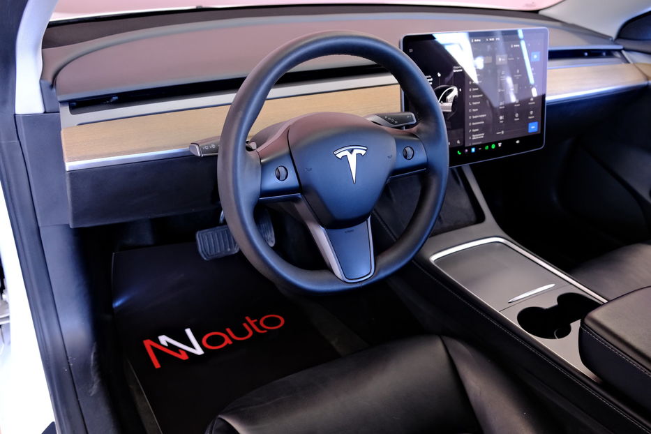 Продам Tesla Model 3 2022 года в Одессе