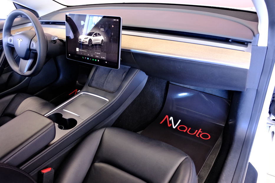 Продам Tesla Model 3 2022 года в Одессе