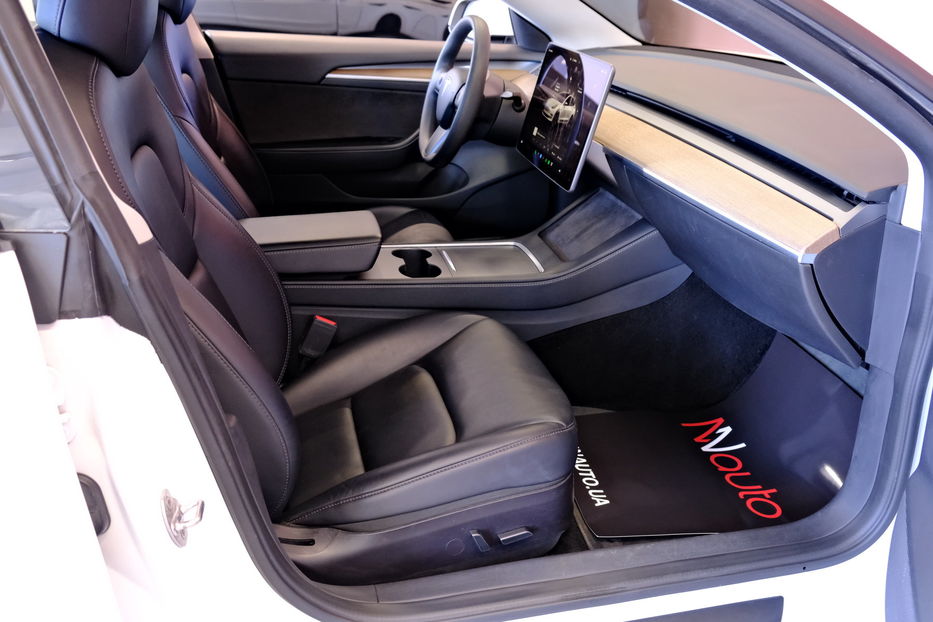 Продам Tesla Model 3 2022 года в Одессе