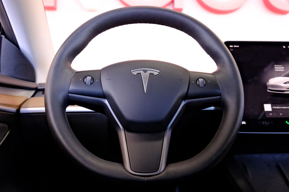 Продам Tesla Model 3 2022 года в Одессе