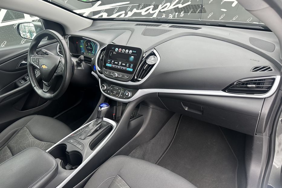 Продам Chevrolet Volt LT 2016 года в Киеве