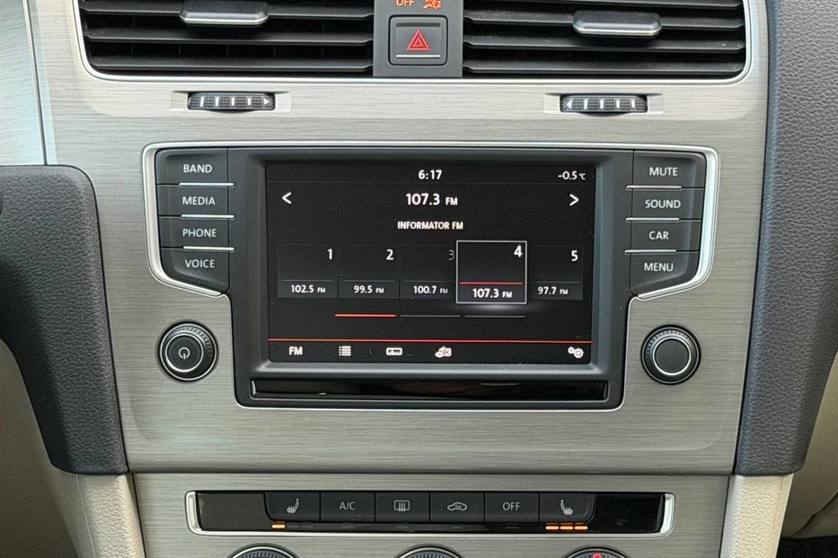 Продам Volkswagen Golf VII 2015 года в Днепре