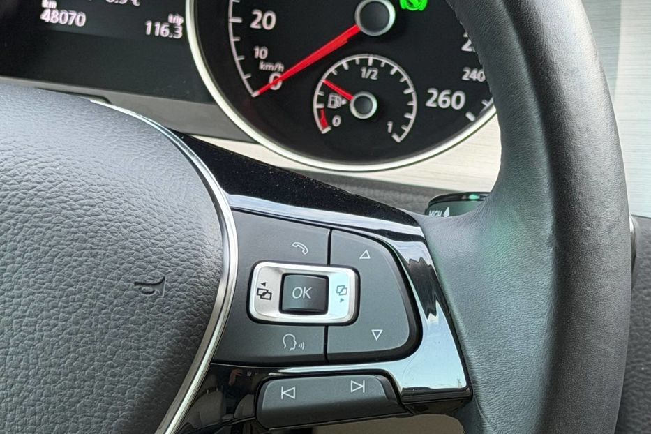 Продам Volkswagen Golf VII 2015 года в Днепре