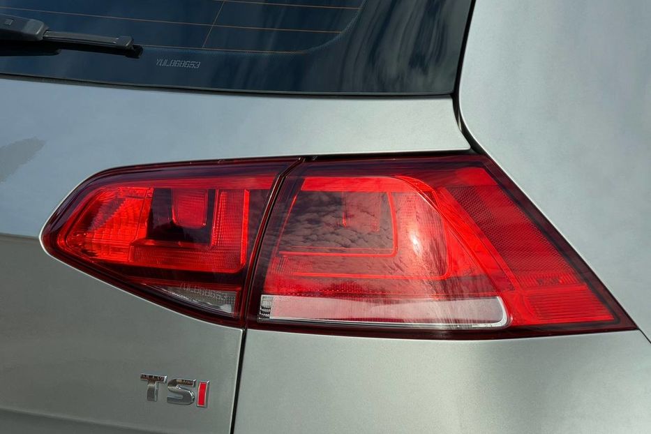 Продам Volkswagen Golf VII 2015 года в Днепре