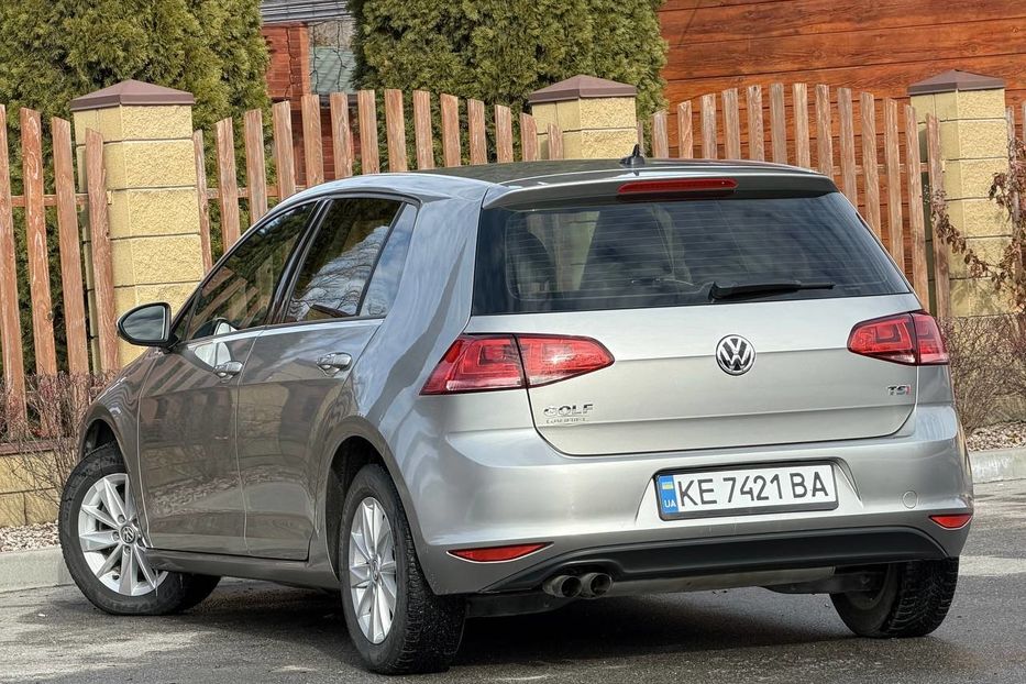 Продам Volkswagen Golf VII 2015 года в Днепре
