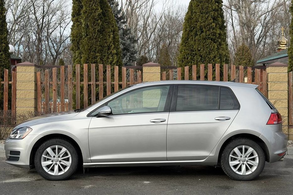 Продам Volkswagen Golf VII 2015 года в Днепре