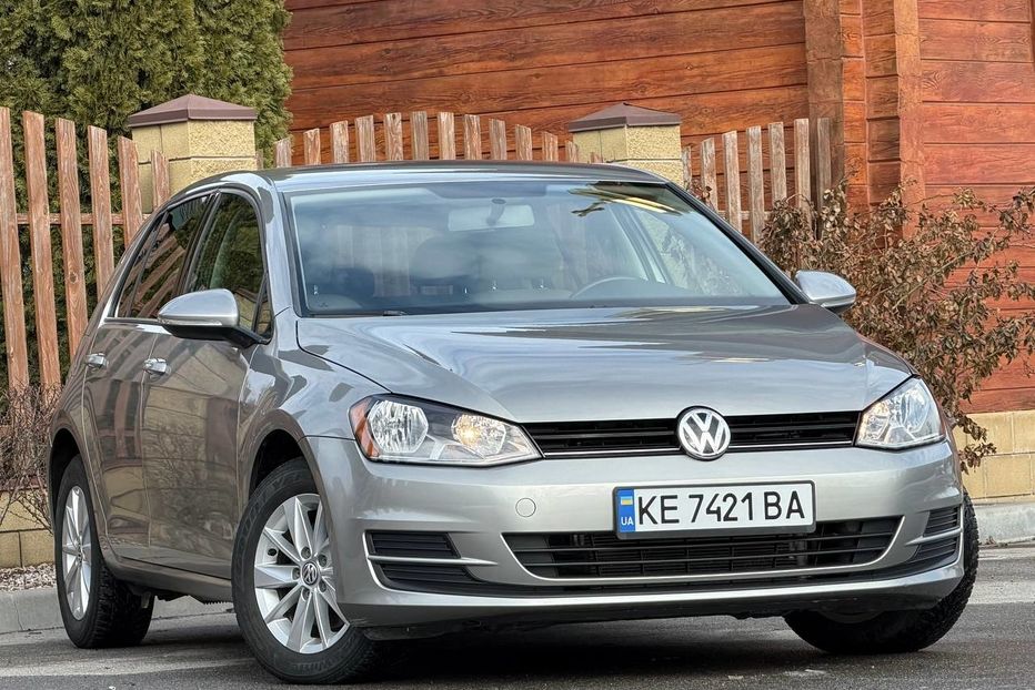 Продам Volkswagen Golf VII 2015 года в Днепре