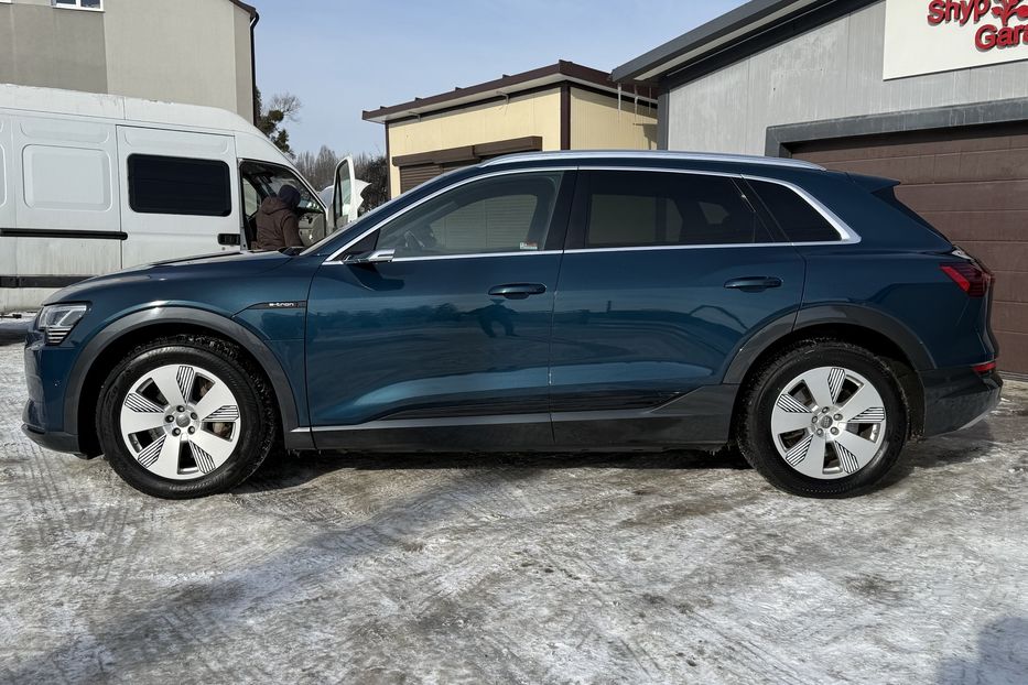 Продам Audi E-Tron 55 Full LED КАМЕРИ 360 ДОТЯЖКИ 2021 года в Львове