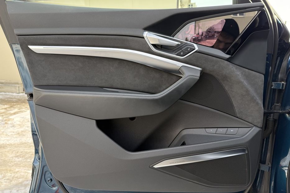 Продам Audi E-Tron 55 Full LED КАМЕРИ 360 ДОТЯЖКИ 2021 года в Львове
