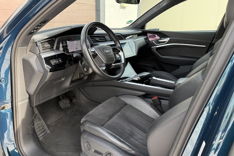 Продам Audi E-Tron 55 Full LED КАМЕРИ 360 ДОТЯЖКИ 2021 года в Львове