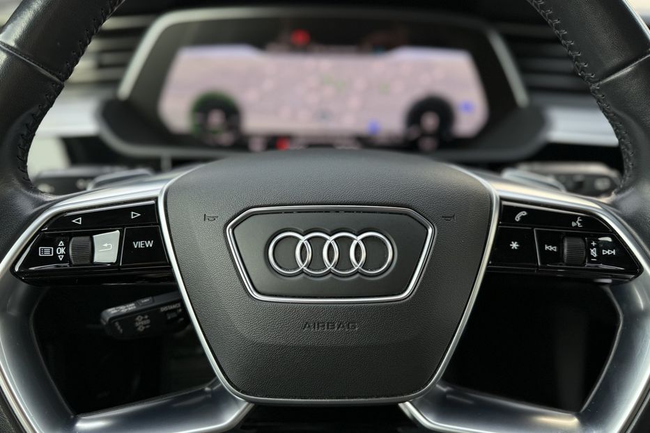 Продам Audi E-Tron 55 Full LED КАМЕРИ 360 ДОТЯЖКИ 2021 года в Львове