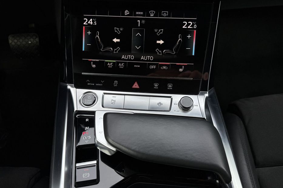 Продам Audi E-Tron 55 Full LED КАМЕРИ 360 ДОТЯЖКИ 2021 года в Львове