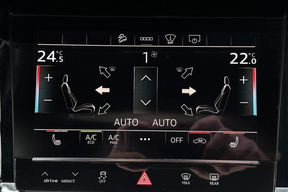 Продам Audi E-Tron 55 Full LED КАМЕРИ 360 ДОТЯЖКИ 2021 года в Львове