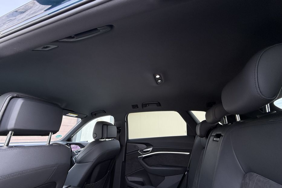 Продам Audi E-Tron 55 Full LED КАМЕРИ 360 ДОТЯЖКИ 2021 года в Львове