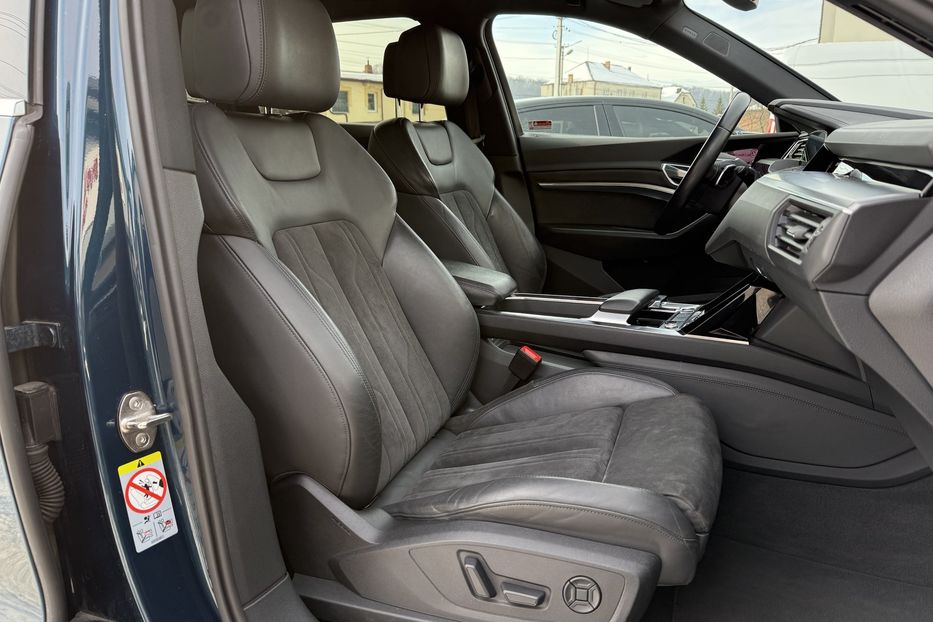 Продам Audi E-Tron 55 Full LED КАМЕРИ 360 ДОТЯЖКИ 2021 года в Львове