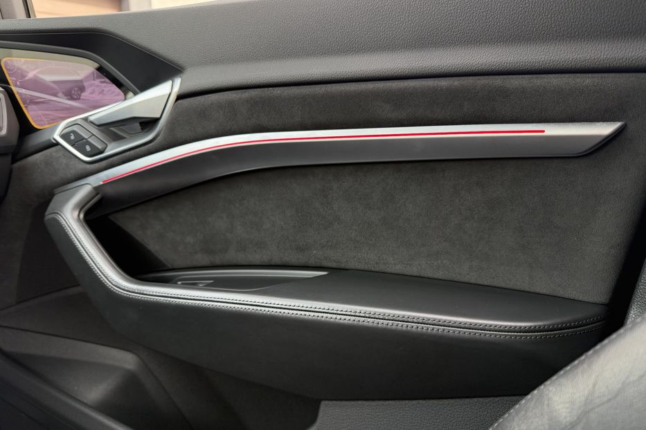 Продам Audi E-Tron 55 Full LED КАМЕРИ 360 ДОТЯЖКИ 2021 года в Львове