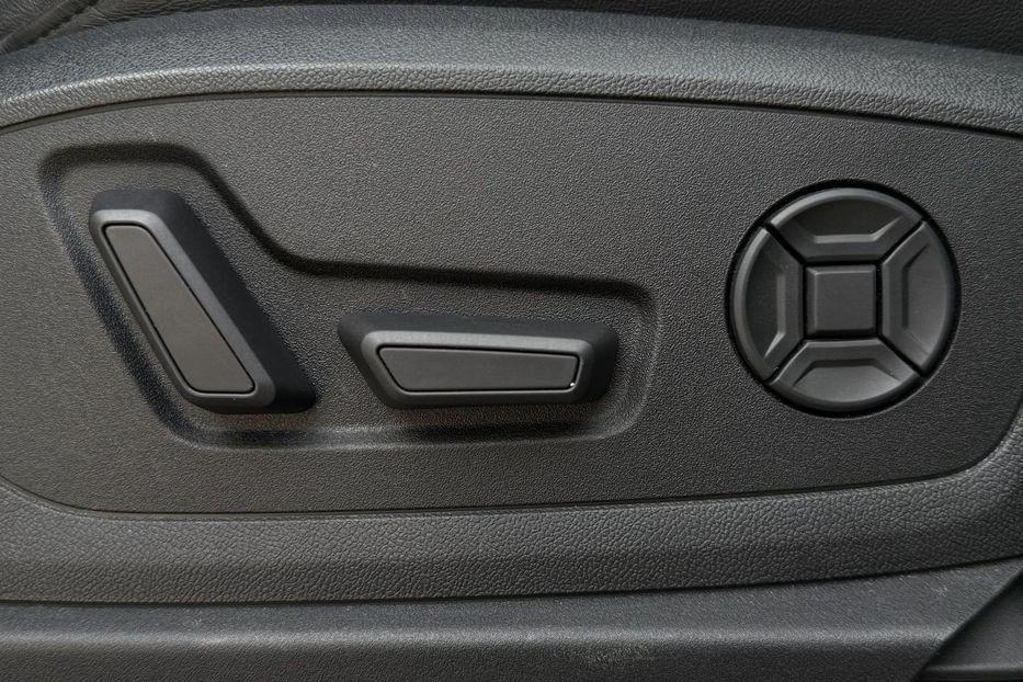 Продам Audi E-Tron 55 Full LED КАМЕРИ 360 ДОТЯЖКИ 2021 года в Львове