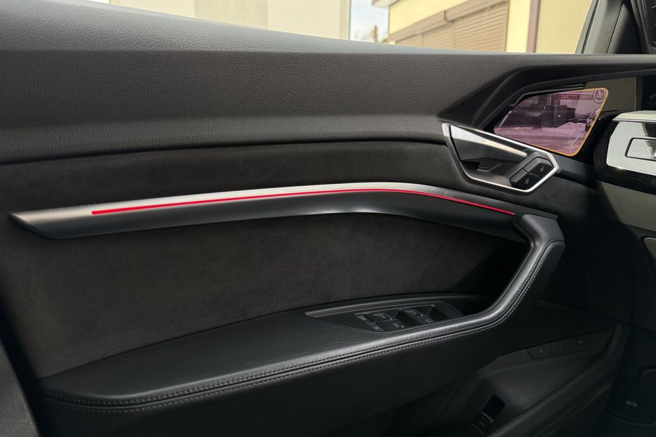 Продам Audi E-Tron 55 Full LED КАМЕРИ 360 ДОТЯЖКИ 2021 года в Львове