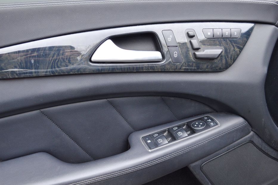 Продам Mercedes-Benz CLS-Class 2013 года в Одессе