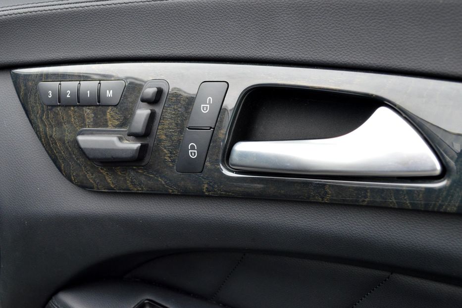 Продам Mercedes-Benz CLS-Class 2013 года в Одессе