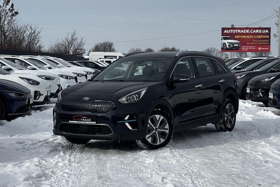Продам Kia Niro 64 KW  2020 года в Львове