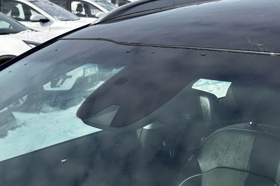 Продам Kia Niro 64 KW  2020 года в Львове