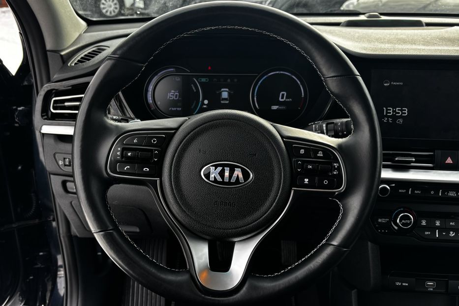 Продам Kia Niro 64 KW  2020 года в Львове
