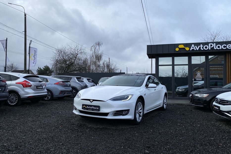 Продам Tesla Model S 2017 года в Луцке