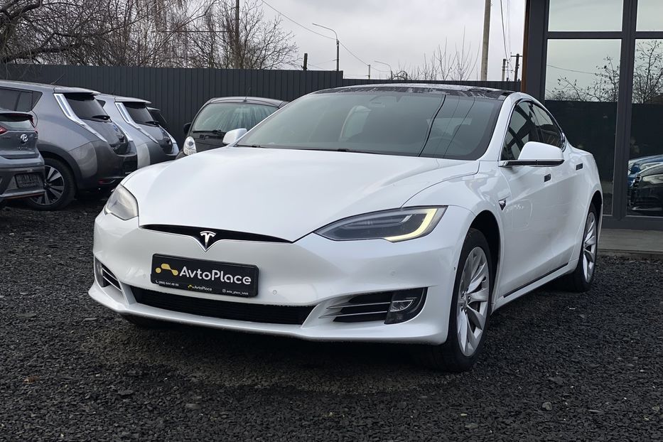 Продам Tesla Model S 2017 года в Луцке