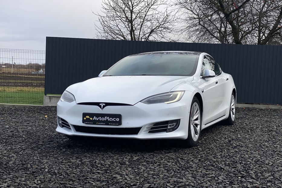 Продам Tesla Model S 2017 года в Луцке