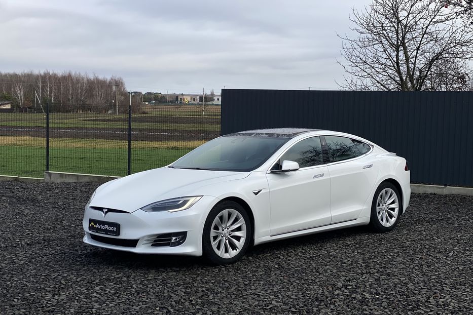 Продам Tesla Model S 2017 года в Луцке