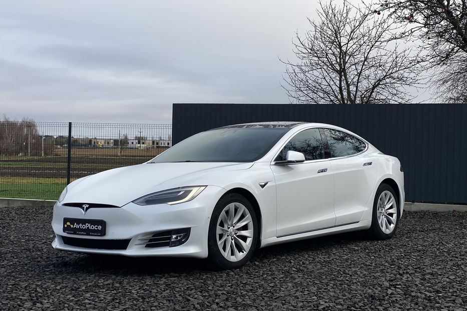 Продам Tesla Model S 2017 года в Луцке