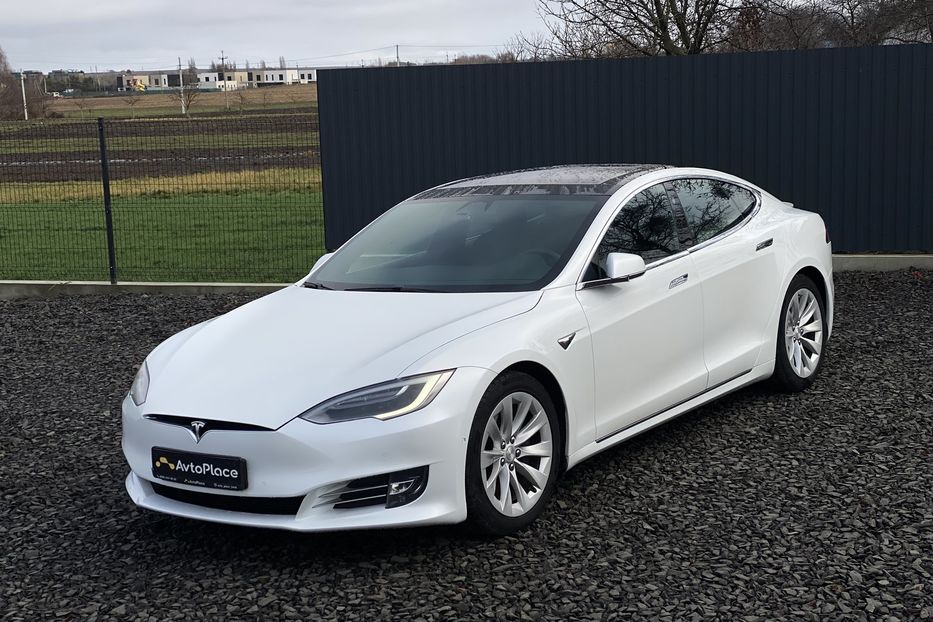 Продам Tesla Model S 2017 года в Луцке